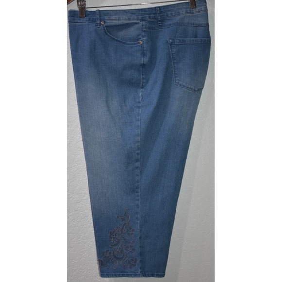 Gloria Vanderbilt Jeans Capri 18W All Around Slimming Effect Embroidered Stretch - Picture 14 of 16